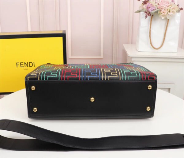 FENDI Sunshine Tote Canvas Bag - Image 4