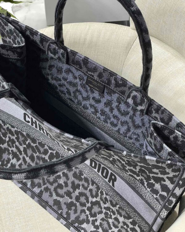 Dior Book Tote Leopard Bag - Image 6